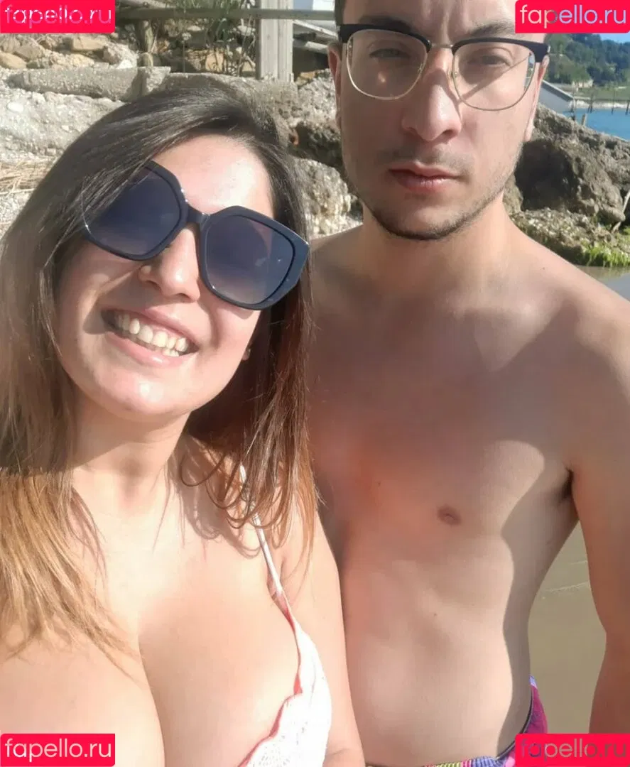 ileniatenaa Onlyfans Photo Gallery 