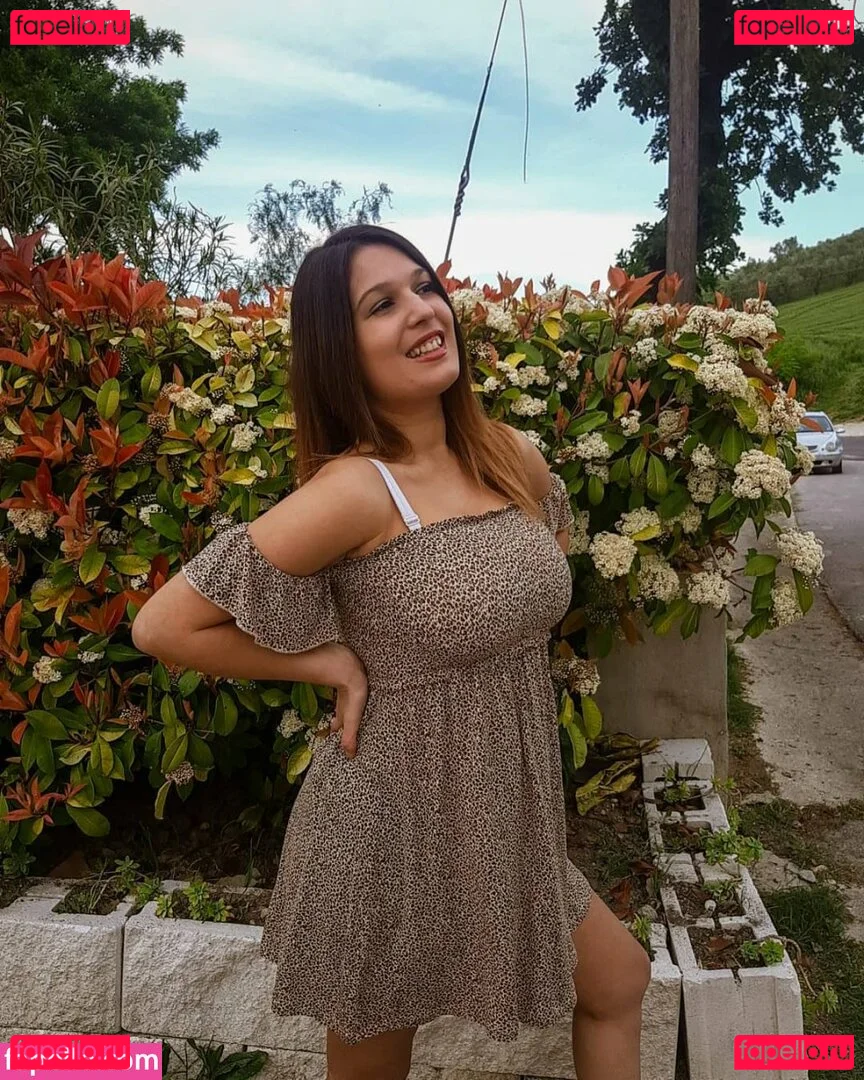 ileniatenaa Onlyfans Photo Gallery 