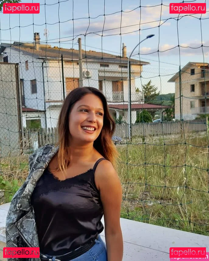 ileniatenaa Onlyfans Photo Gallery 