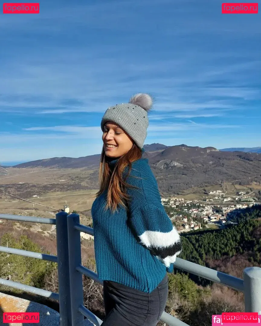 ileniatenaa Onlyfans Photo Gallery 