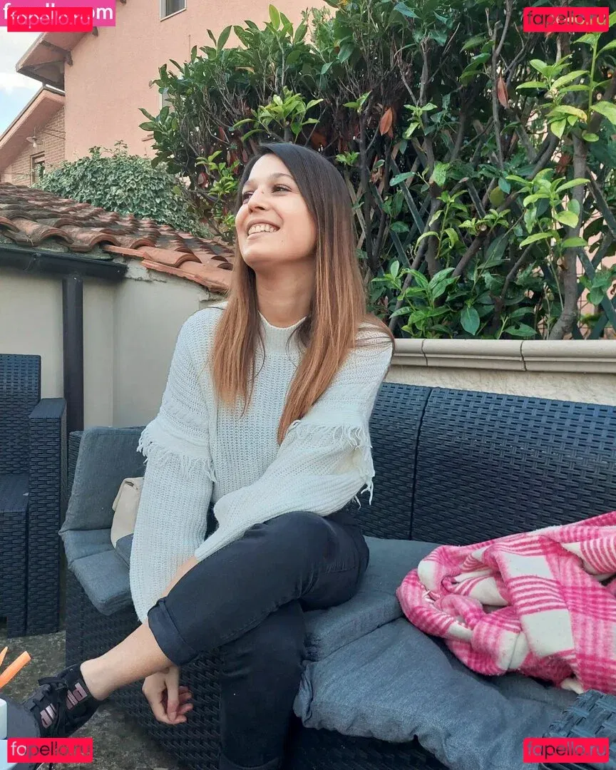 ileniatenaa Onlyfans Photo Gallery 