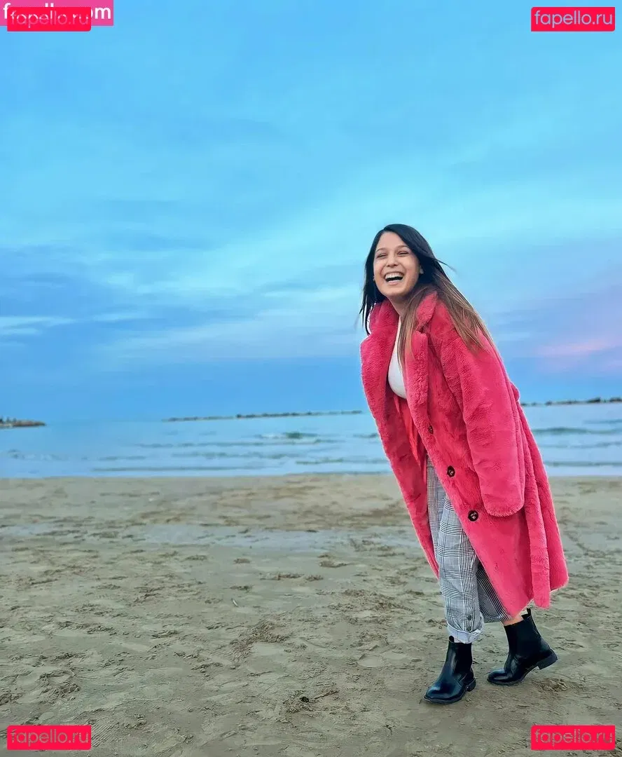 ileniatenaa Onlyfans Photo Gallery 