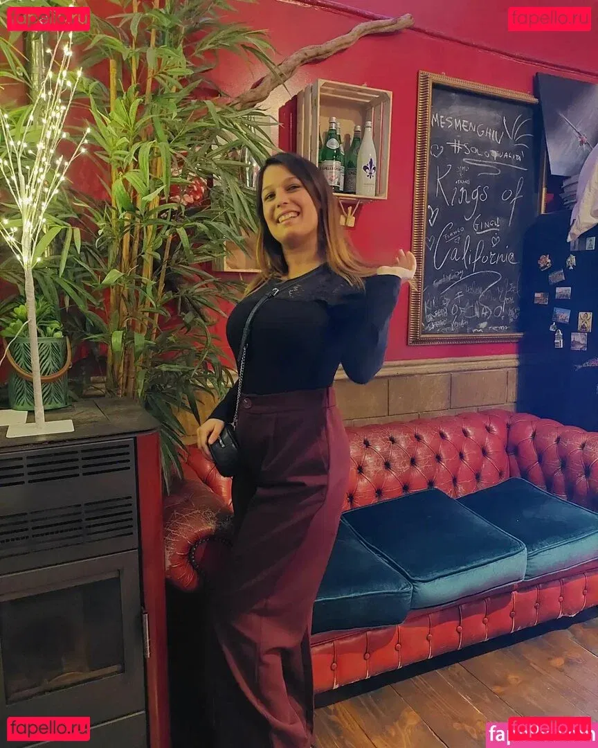 ileniatenaa Onlyfans Photo Gallery 