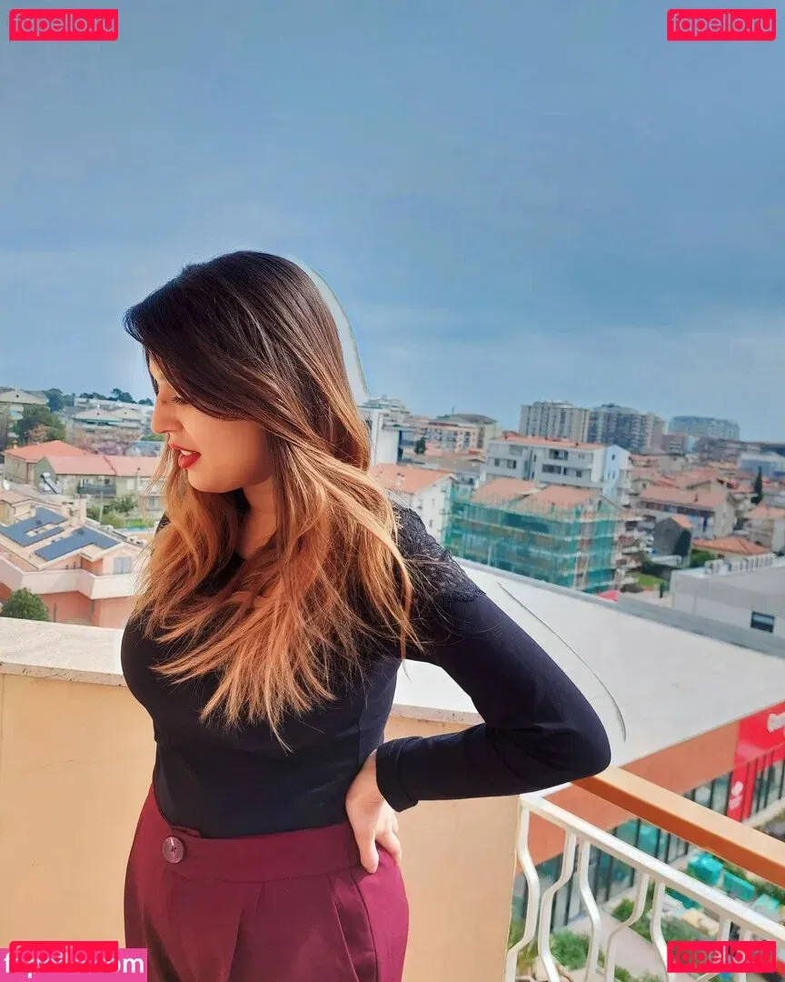 ileniatenaa Onlyfans Photo Gallery 