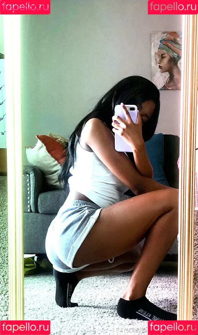aprilraeee Onlyfans Photo Gallery 