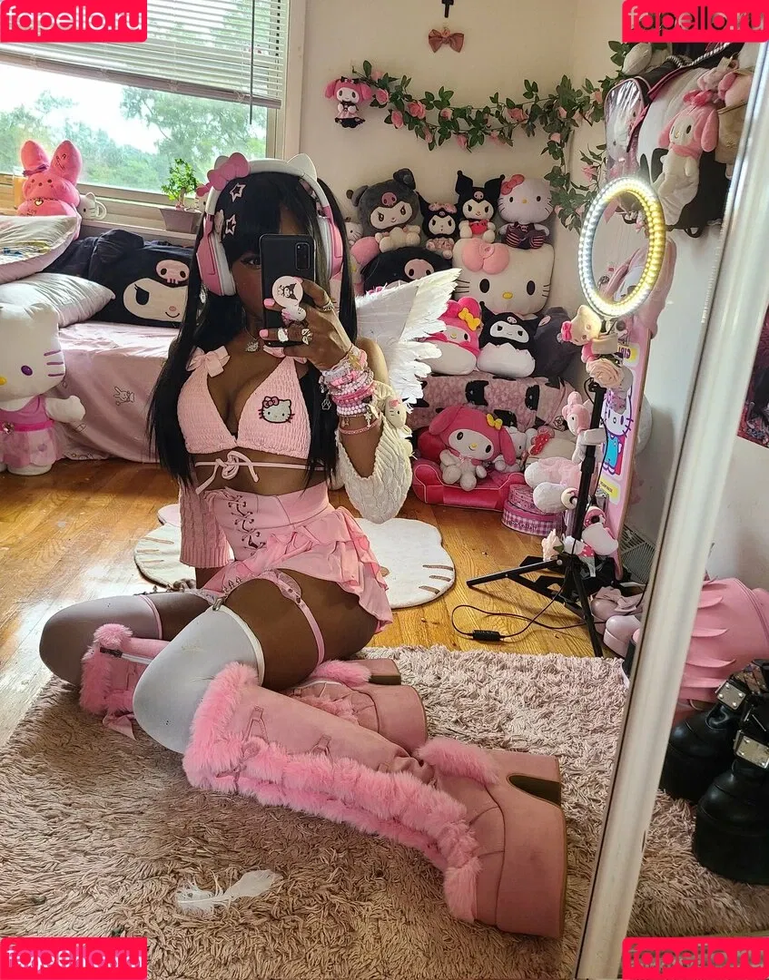 Lilrawrs Onlyfans Photo Gallery 