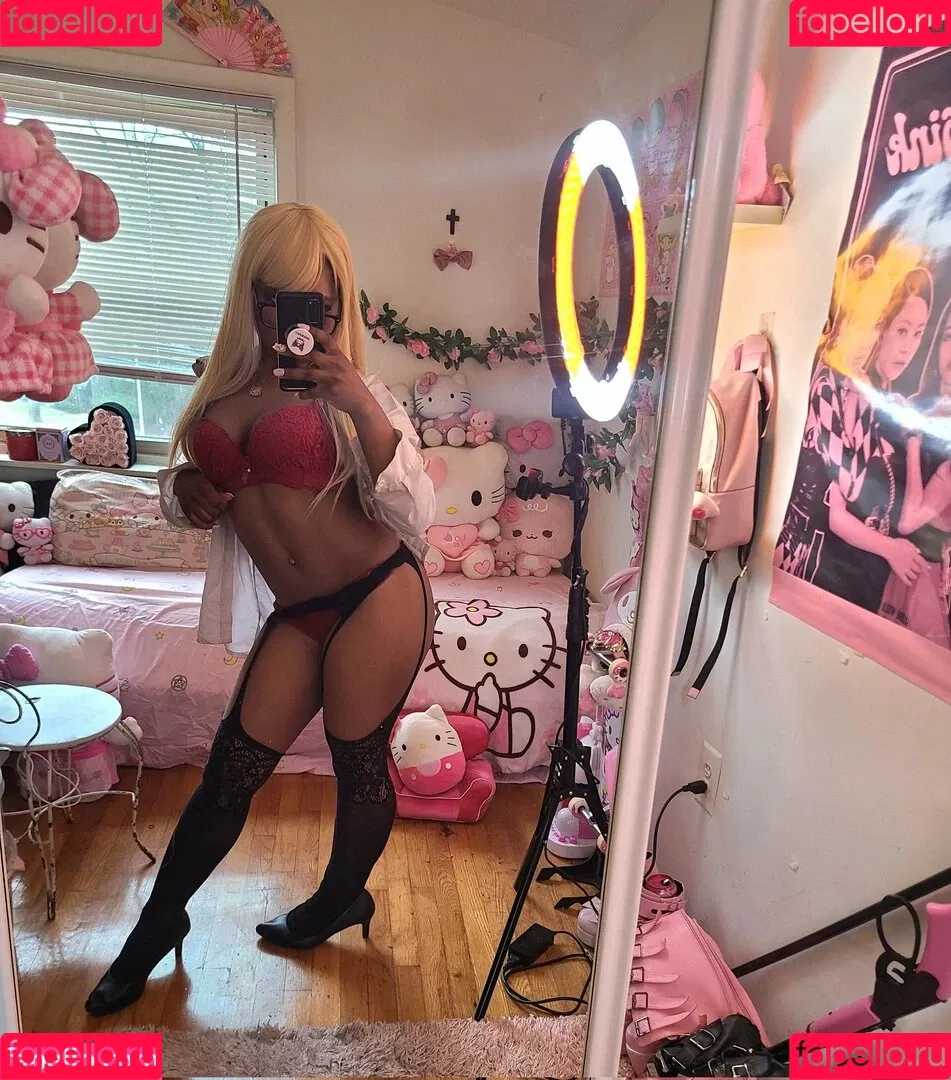 Lilrawrs Onlyfans Photo Gallery 