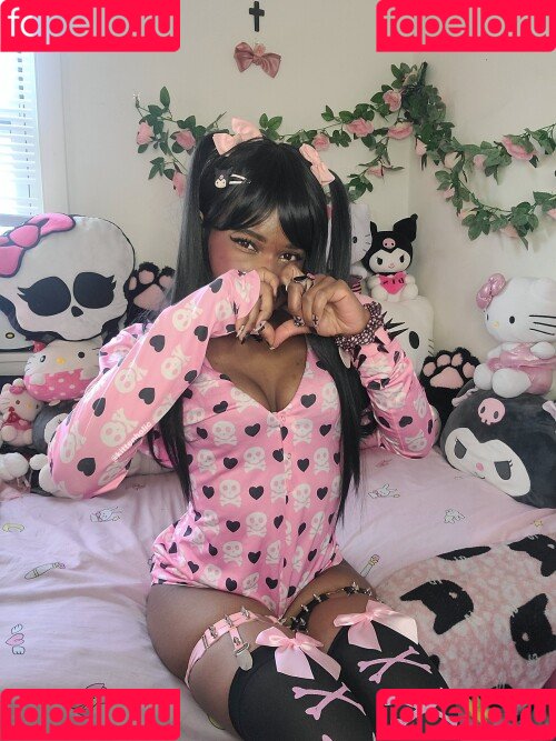 Lilrawrs Onlyfans Photo Gallery 