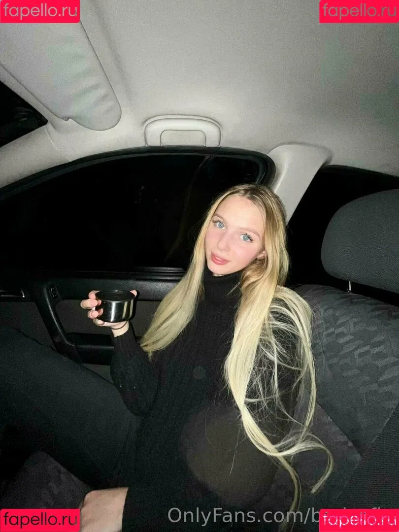badsofia Onlyfans Photo Gallery 