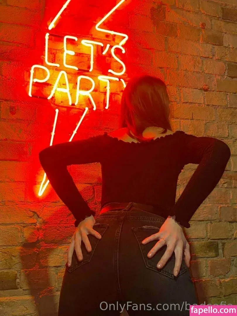 badsofia Onlyfans Photo Gallery 