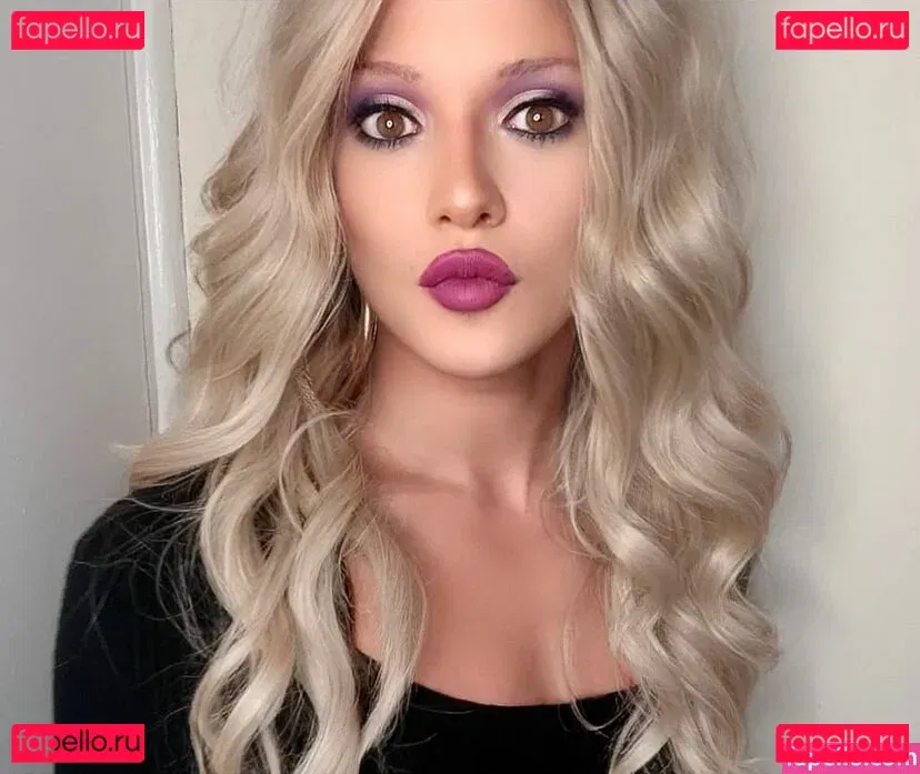 kittiemercury Onlyfans Photo Gallery 