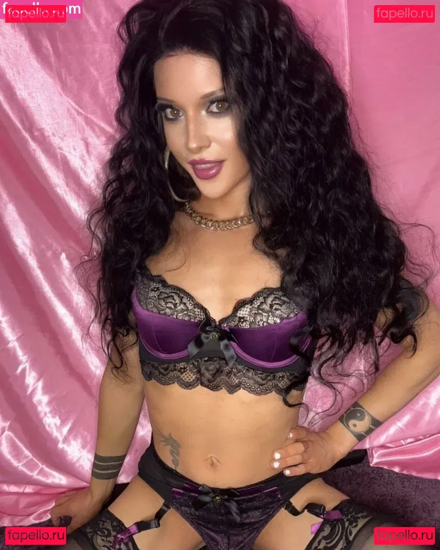 kittiemercury Onlyfans Photo Gallery 