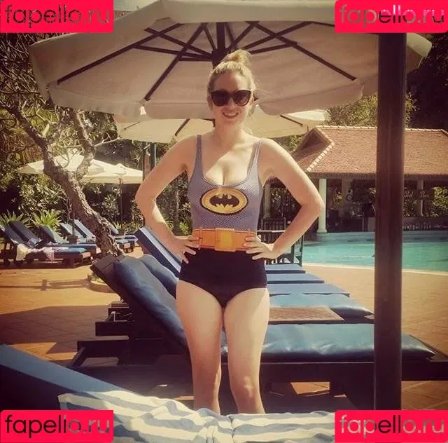 Sarah Cruddas Onlyfans Photo Gallery 