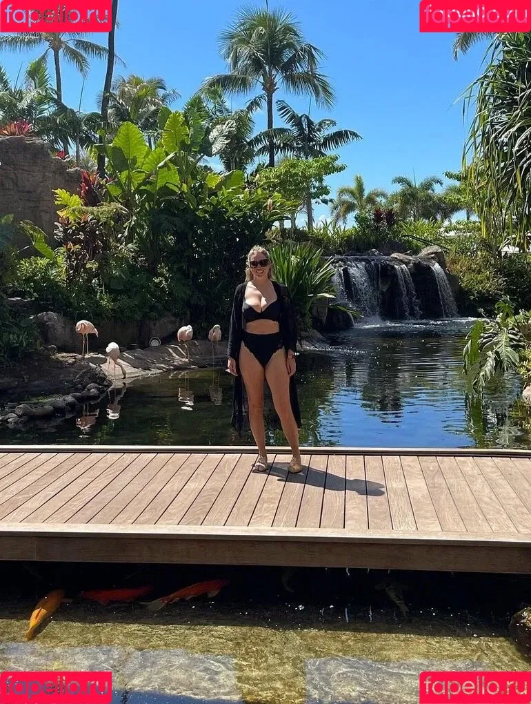 Sarah Cruddas Onlyfans Photo Gallery 
