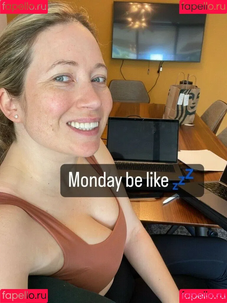 Sarah Cruddas Onlyfans Photo Gallery 
