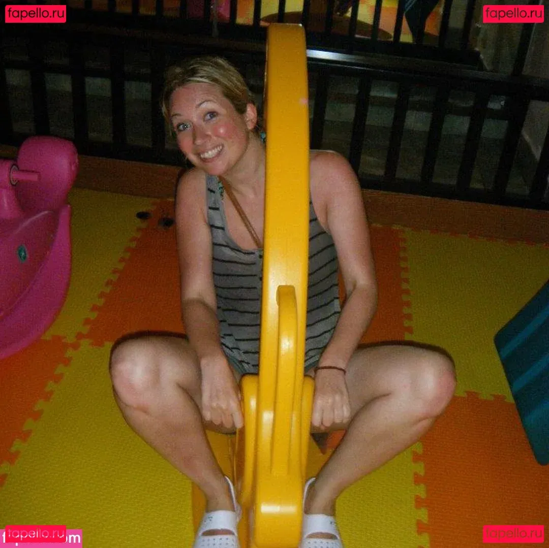 Sarah Cruddas Onlyfans Photo Gallery 