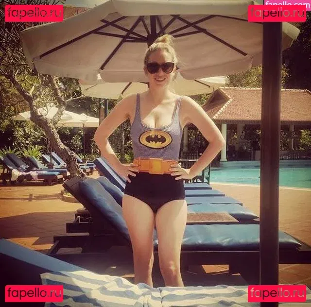 Sarah Cruddas Onlyfans Photo Gallery 