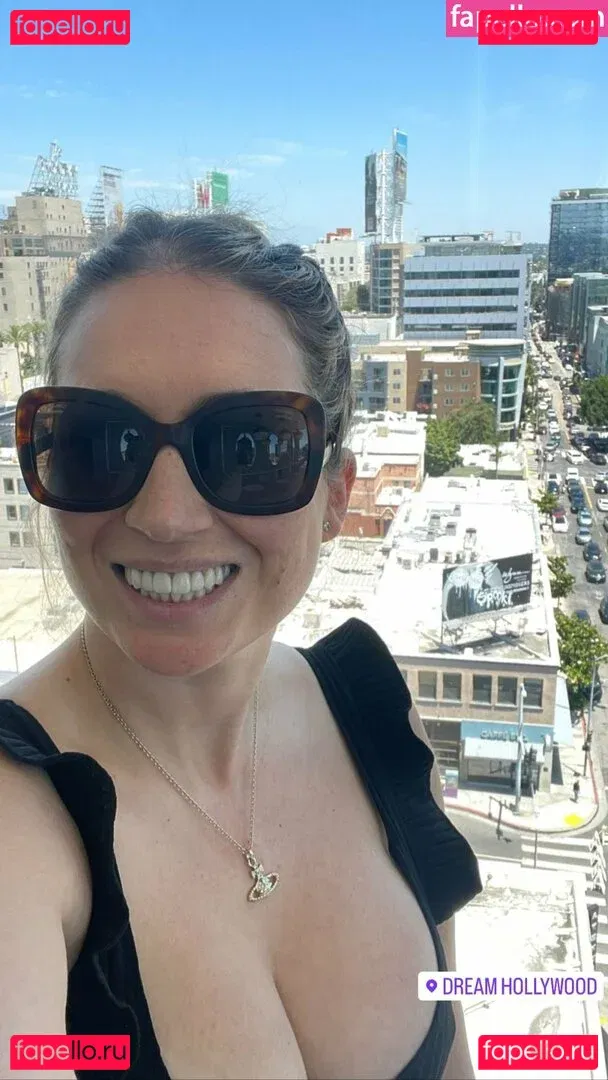 Sarah Cruddas Onlyfans Photo Gallery 