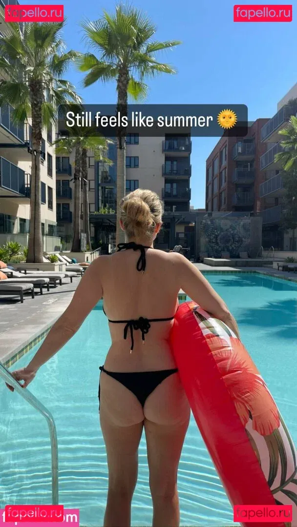 Sarah Cruddas Onlyfans Photo Gallery 