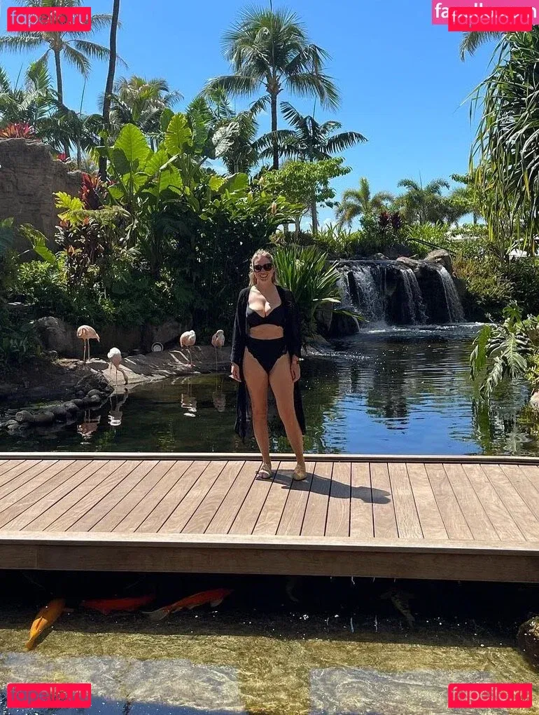 Sarah Cruddas Onlyfans Photo Gallery 