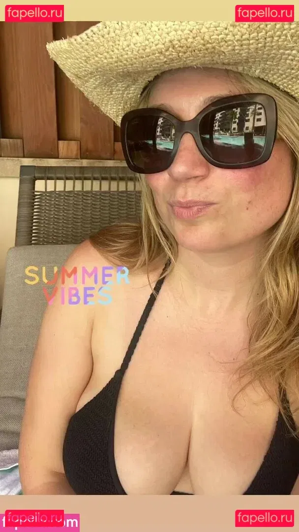 Sarah Cruddas Onlyfans Photo Gallery 