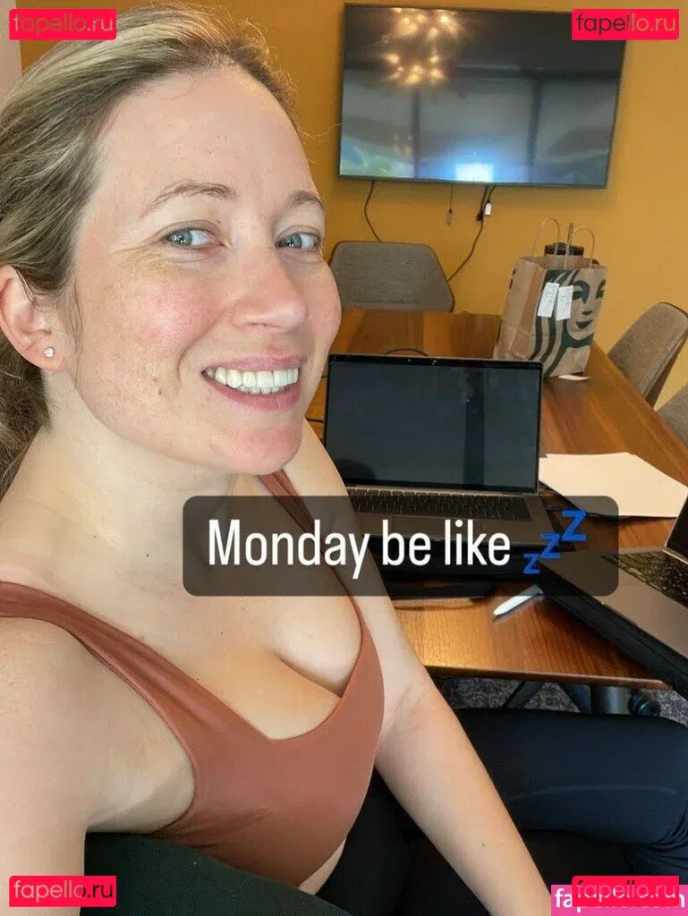 Sarah Cruddas Onlyfans Photo Gallery 