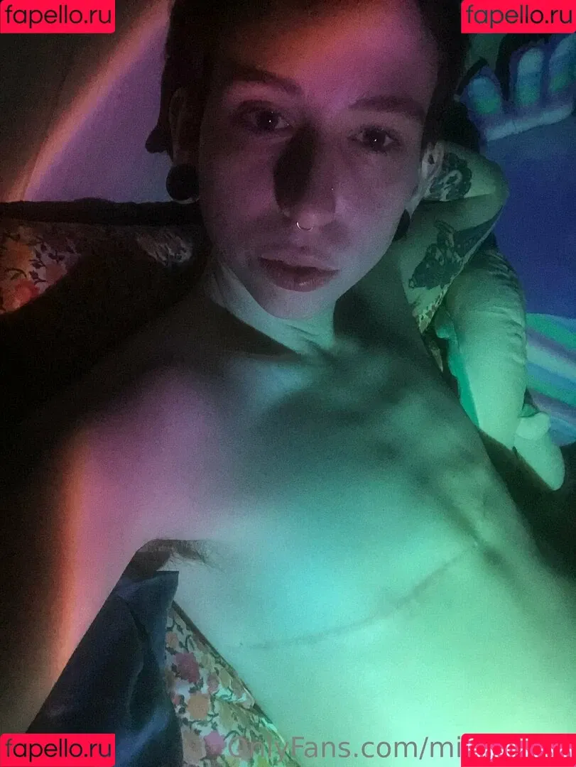 faguettemikah Onlyfans Photo Gallery 