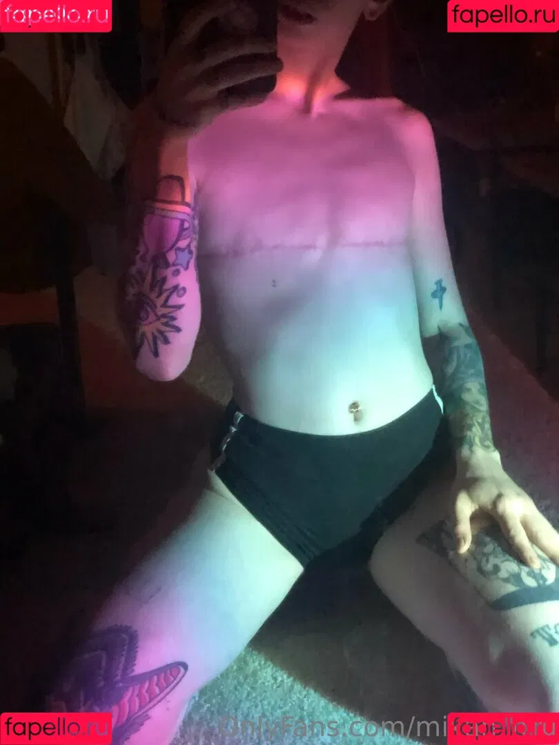 faguettemikah Onlyfans Photo Gallery 