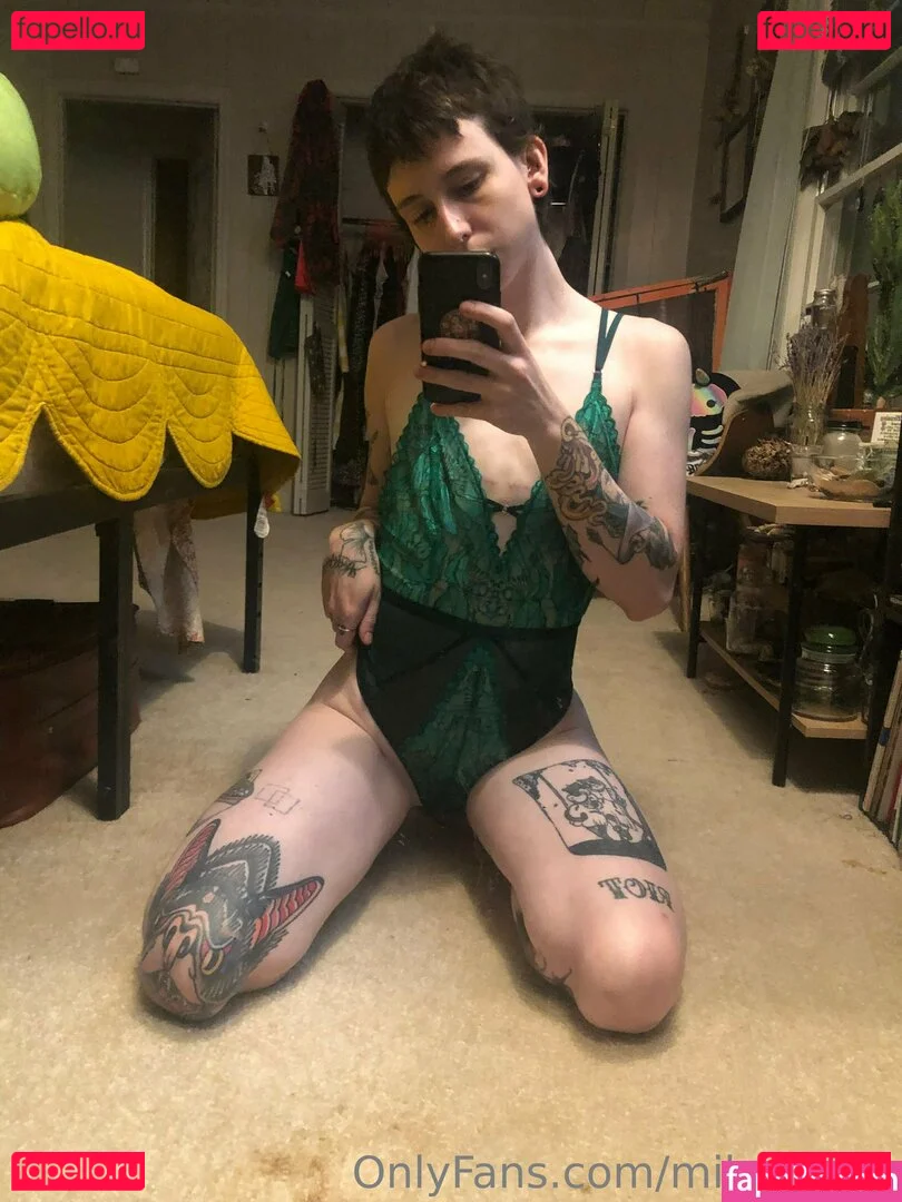 faguettemikah Onlyfans Photo Gallery 