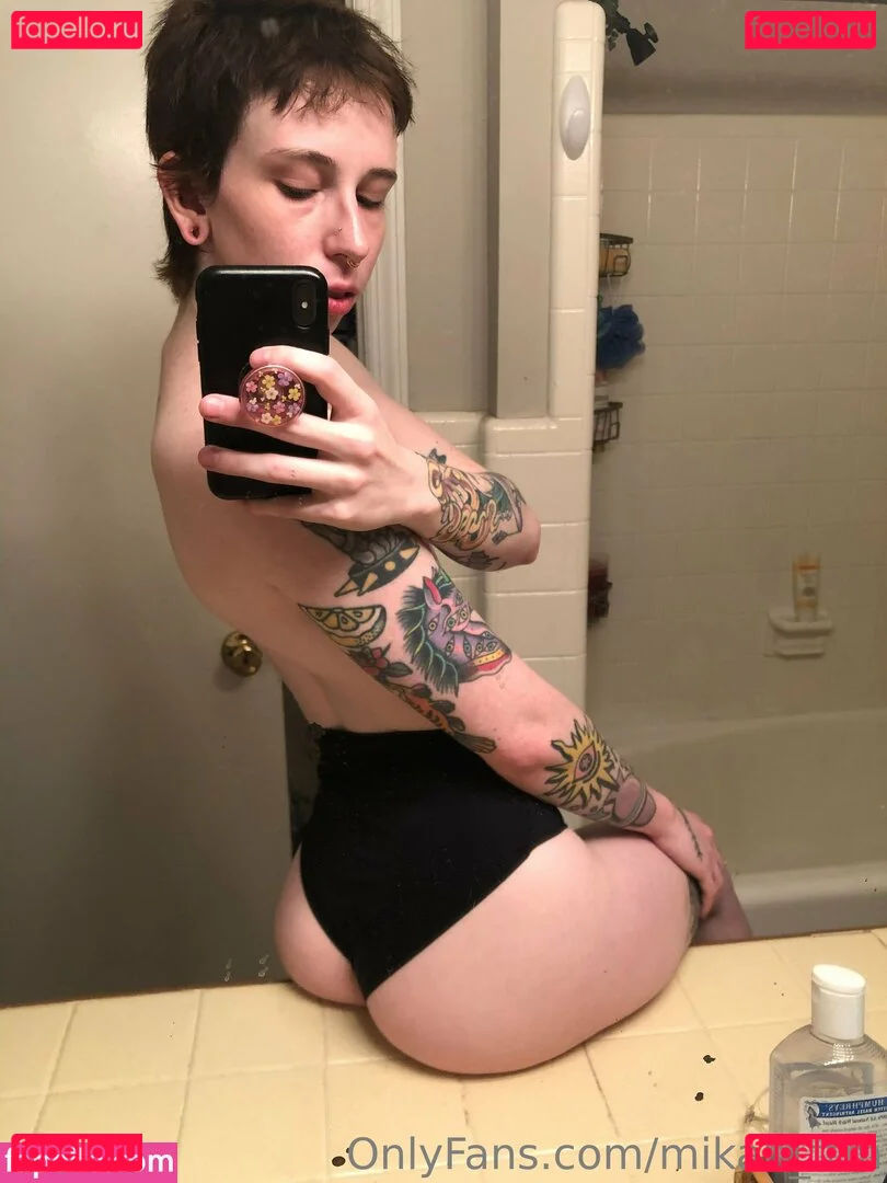 faguettemikah Onlyfans Photo Gallery 