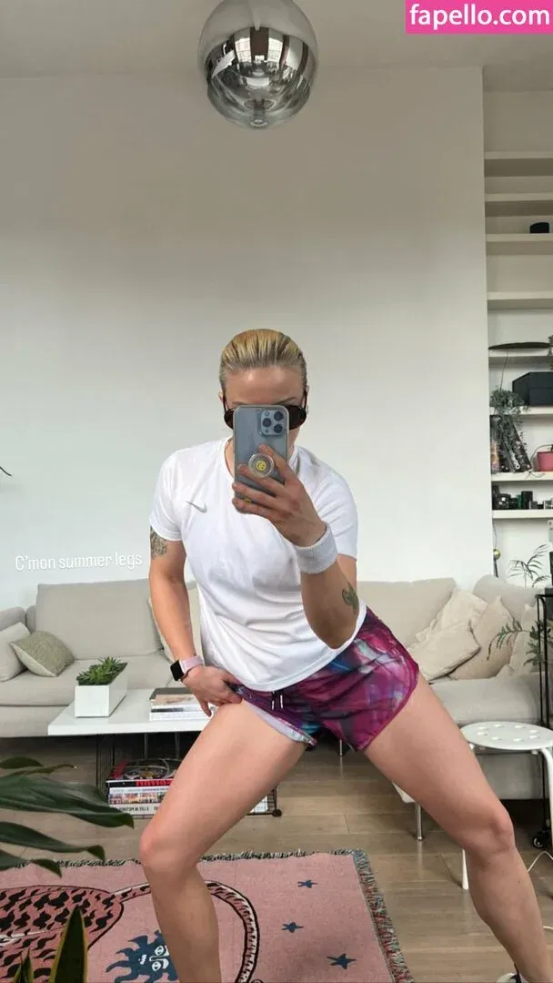 Julia Hardy Onlyfans Photo Gallery 