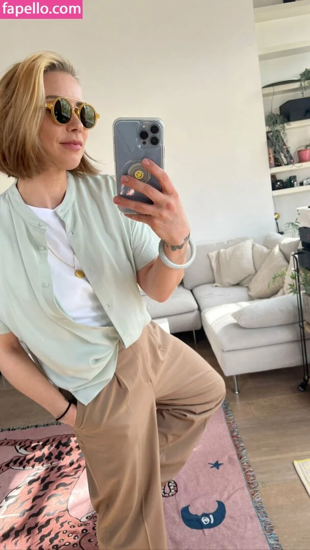 Julia Hardy Onlyfans Photo Gallery 