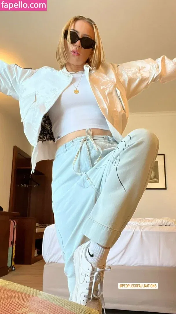 Julia Hardy Onlyfans Photo Gallery 