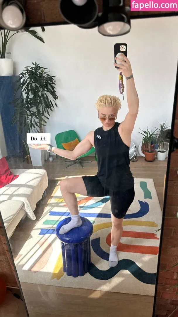 Julia Hardy Onlyfans Photo Gallery 