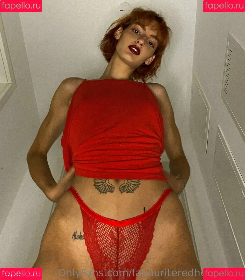 favouriteredheadbella Onlyfans Photo Gallery 