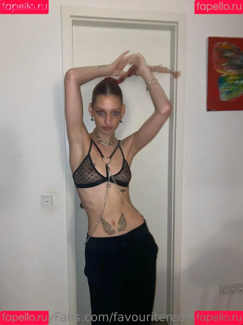 favouriteredheadbella Onlyfans Photo Gallery 