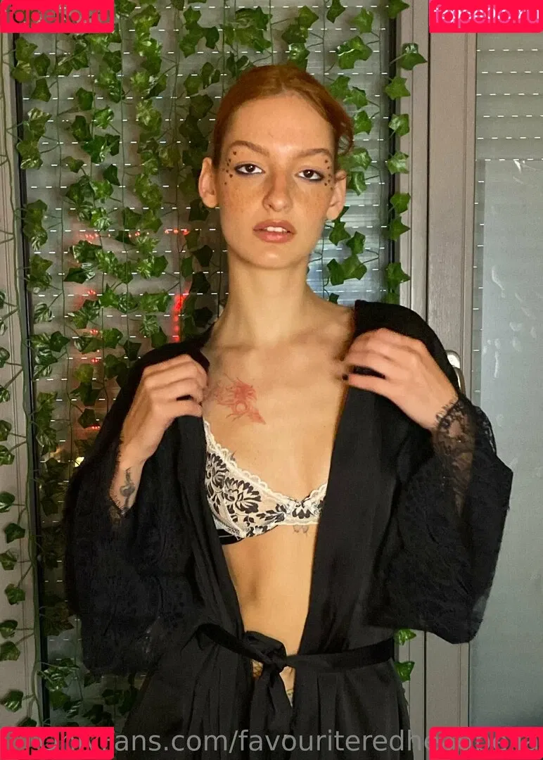 favouriteredheadbella Onlyfans Photo Gallery 
