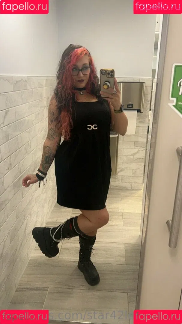 star42lena0free Onlyfans Photo Gallery 