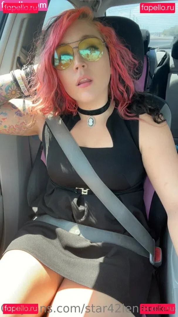 star42lena0free Onlyfans Photo Gallery 
