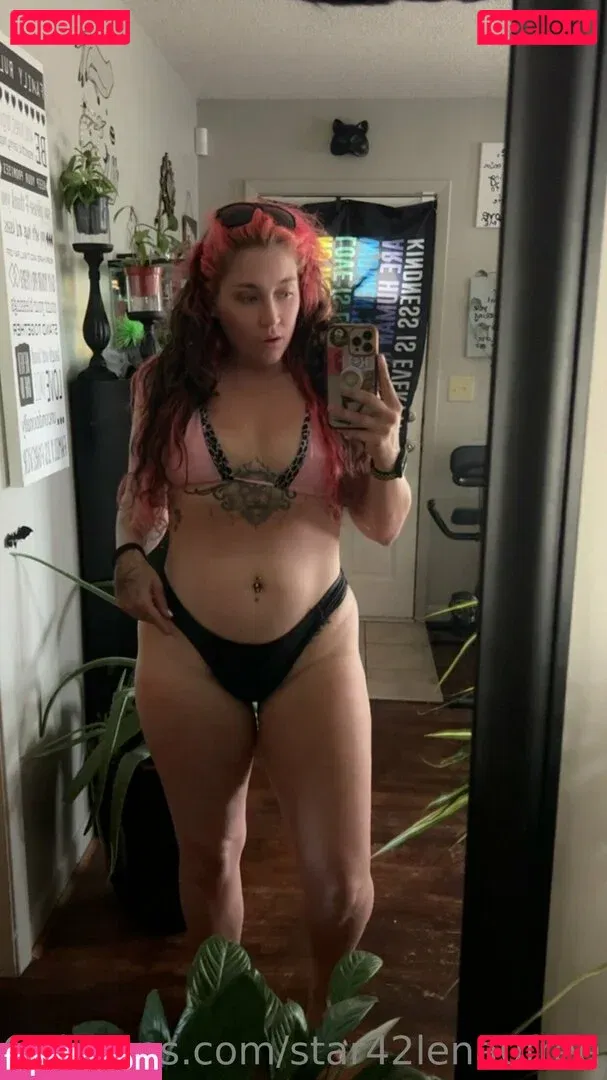 star42lena0free Onlyfans Photo Gallery 