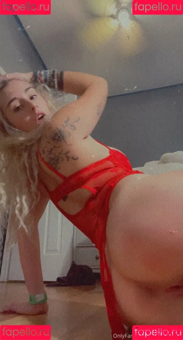 gabbietragez Onlyfans Photo Gallery 