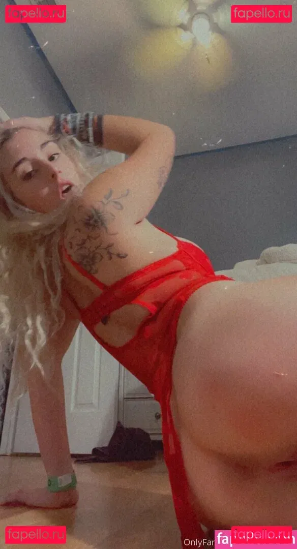 gabbietragez Onlyfans Photo Gallery 