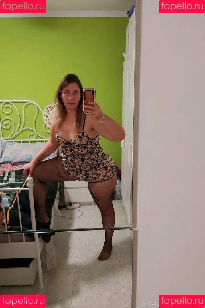 aniwan Onlyfans Photo Gallery 