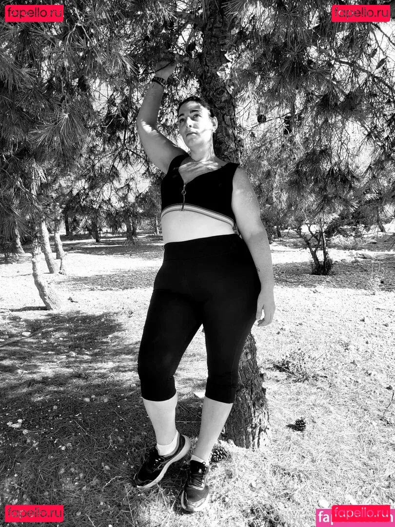 aniwan Onlyfans Photo Gallery 