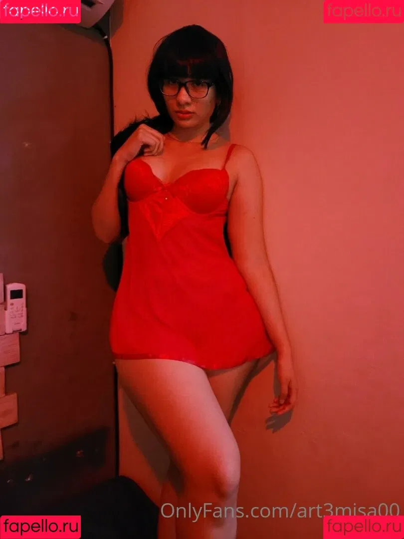Art3misa00 Onlyfans Photo Gallery 