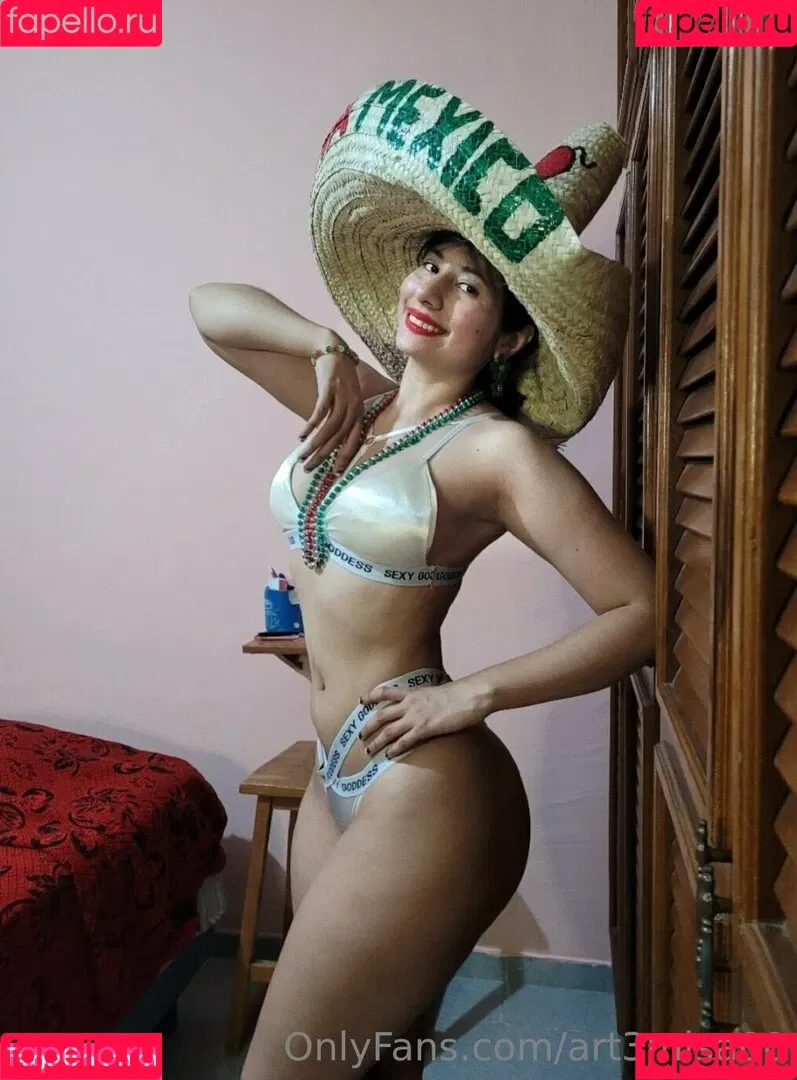 Art3misa00 Onlyfans Photo Gallery 