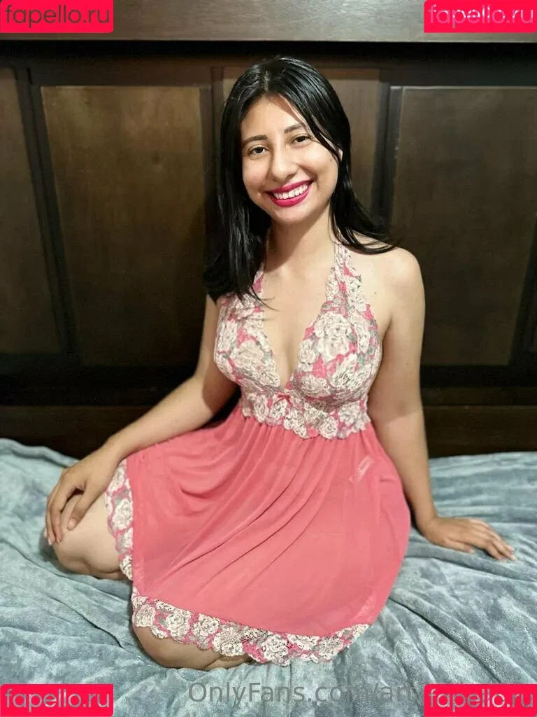 Art3misa00 Onlyfans Photo Gallery 