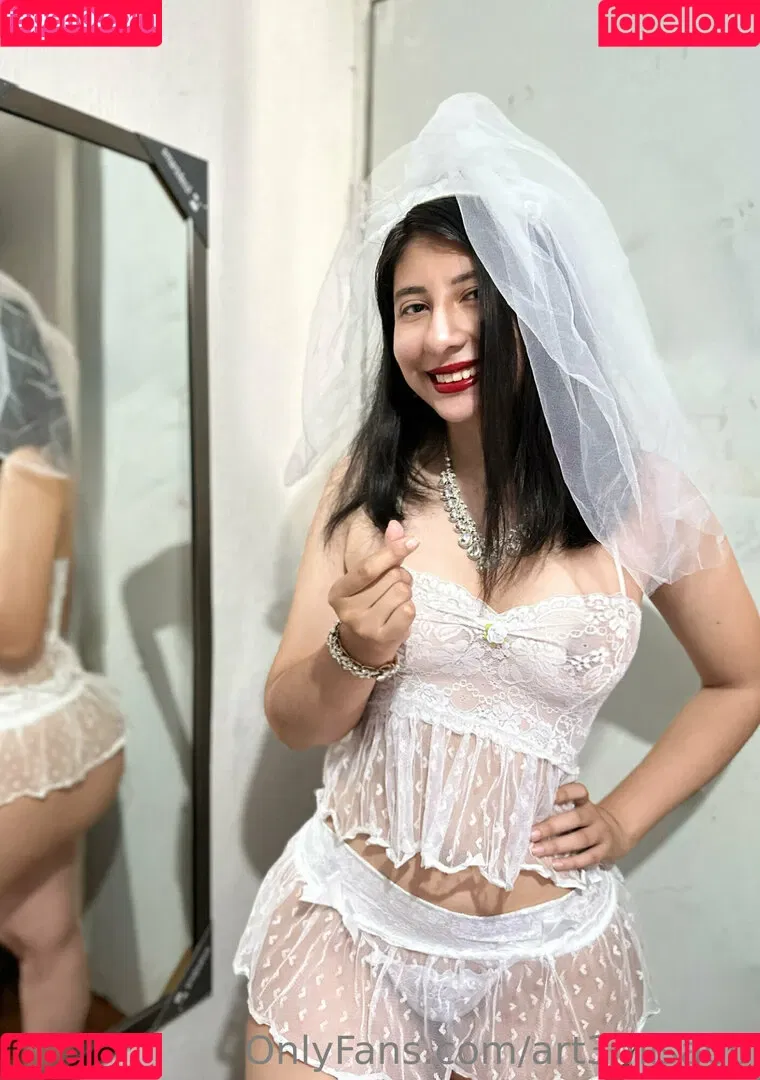 Art3misa00 Onlyfans Photo Gallery 