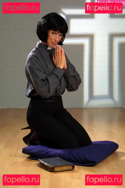 Adele Stephens Onlyfans Photo Gallery 