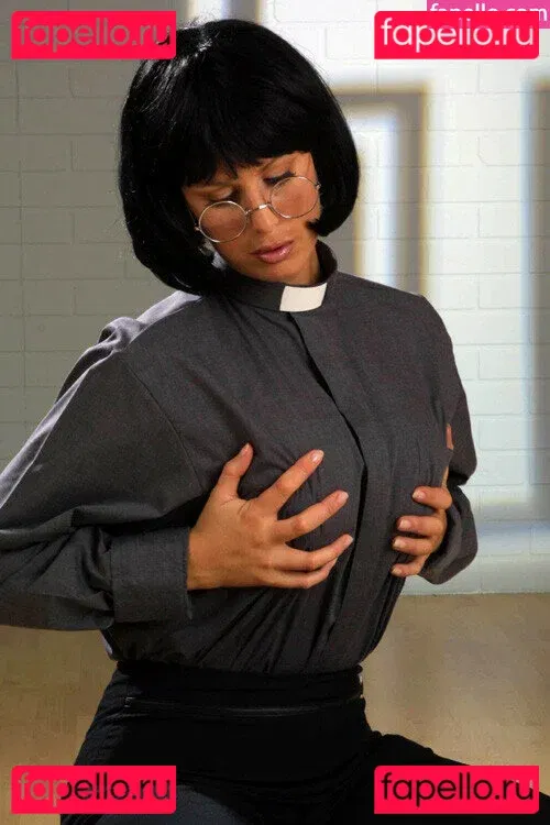 Adele Stephens Onlyfans Photo Gallery 